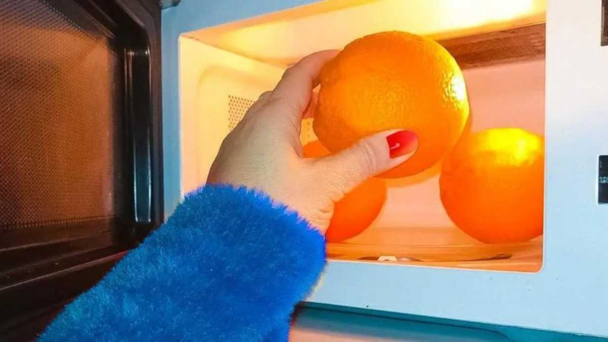 Orangen vor dem Schälen in der Mikrowelle: effektive Lösung für ein häufiges Problem